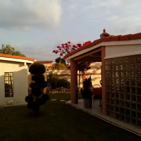 Pensión Le Nichoir Des Fauvettes Spa B&B